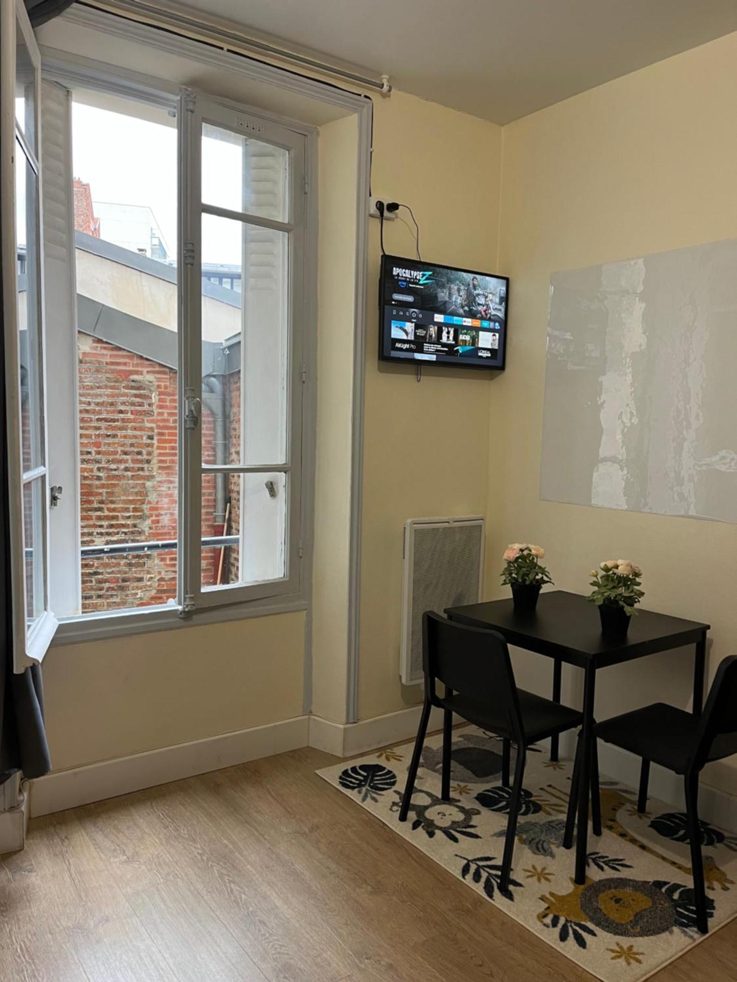 Charmant Studio Spacieux Parijs Buitenkant foto