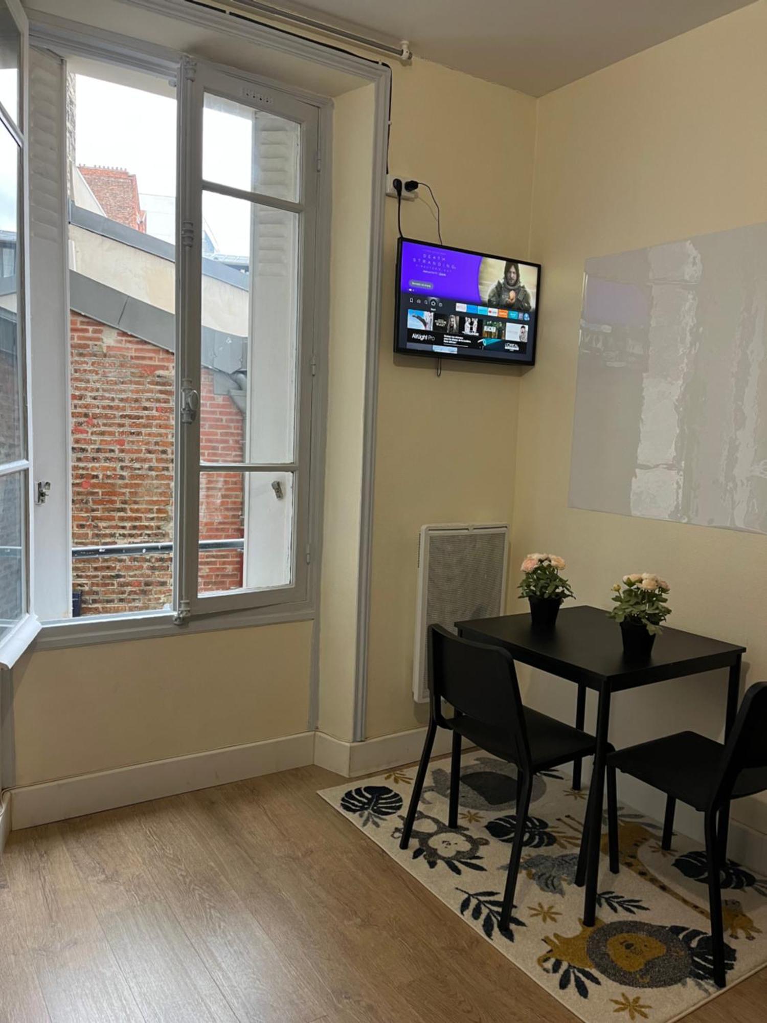 Charmant Studio Spacieux Parijs Buitenkant foto